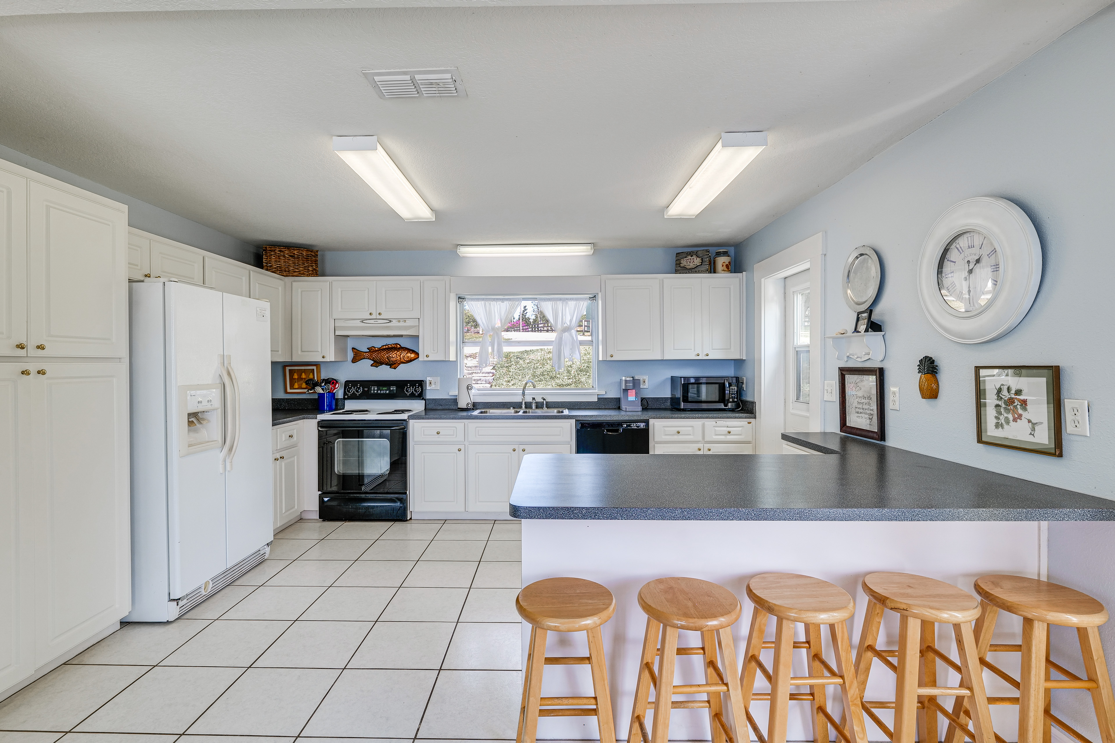 Water Access + Beach Area: Crooked Lake Escape