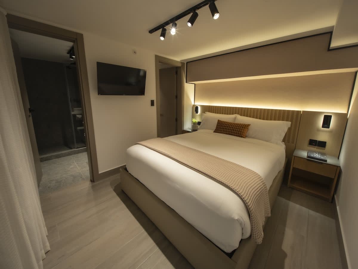 Luxury Panama City Studio Pool, Gym & Views