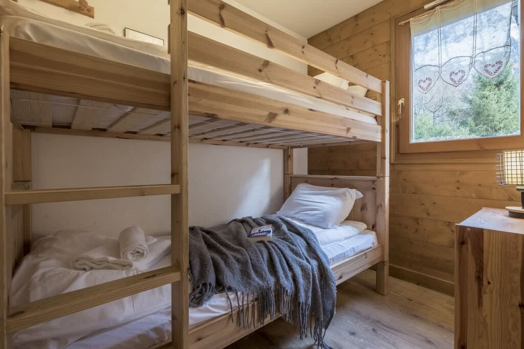 Bedroom 2 with bunk bed