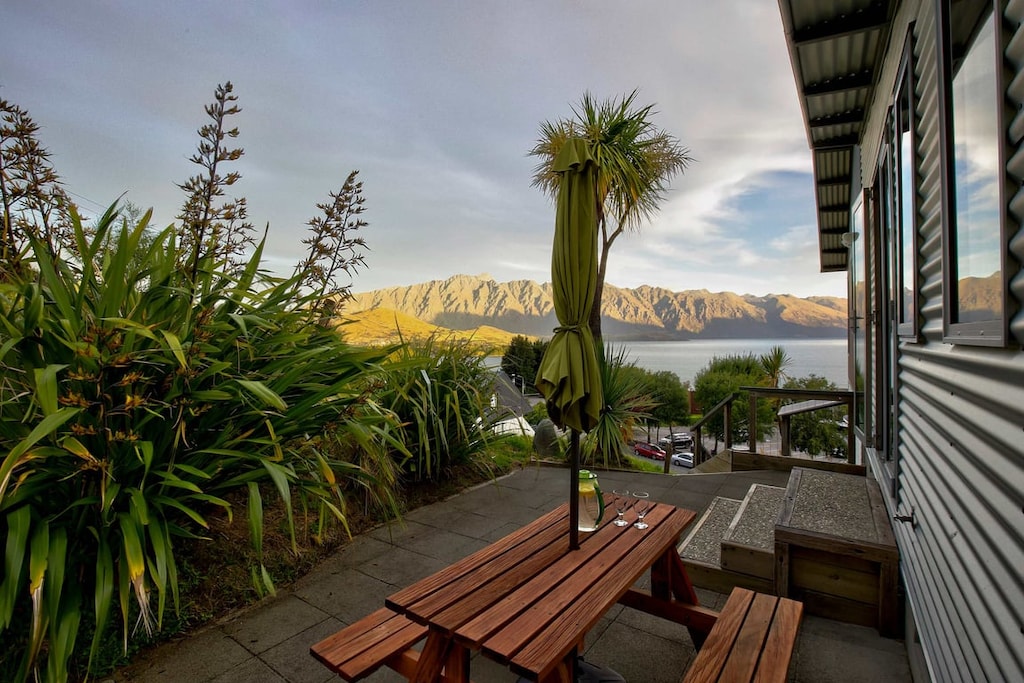 Golden hour over the Remarkables