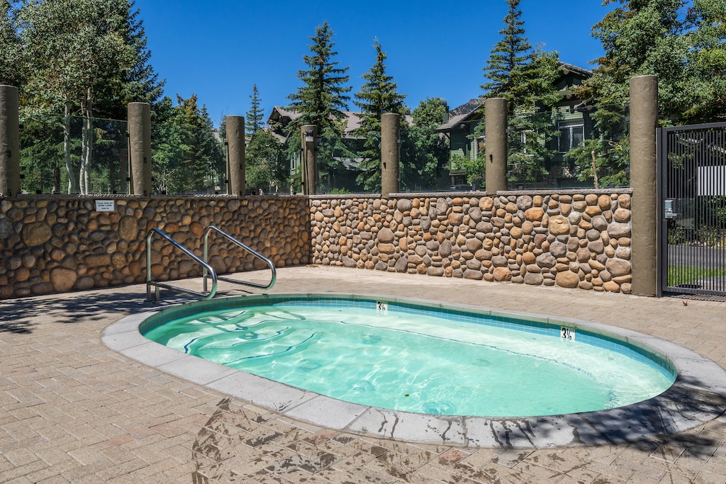 Community Hot-Tub
