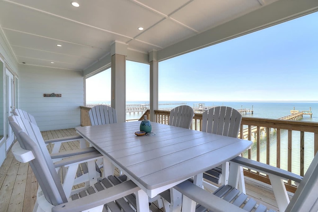 Outdoor Dining Area. 