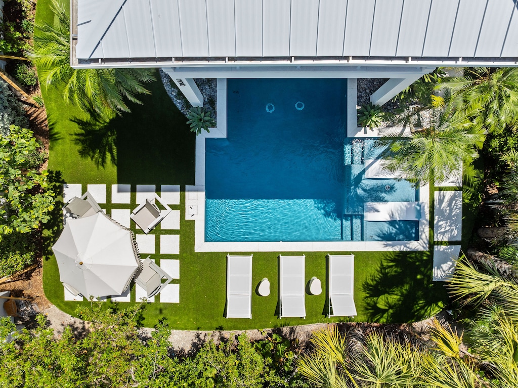 Private Pool with Outdoor Lounge Area
