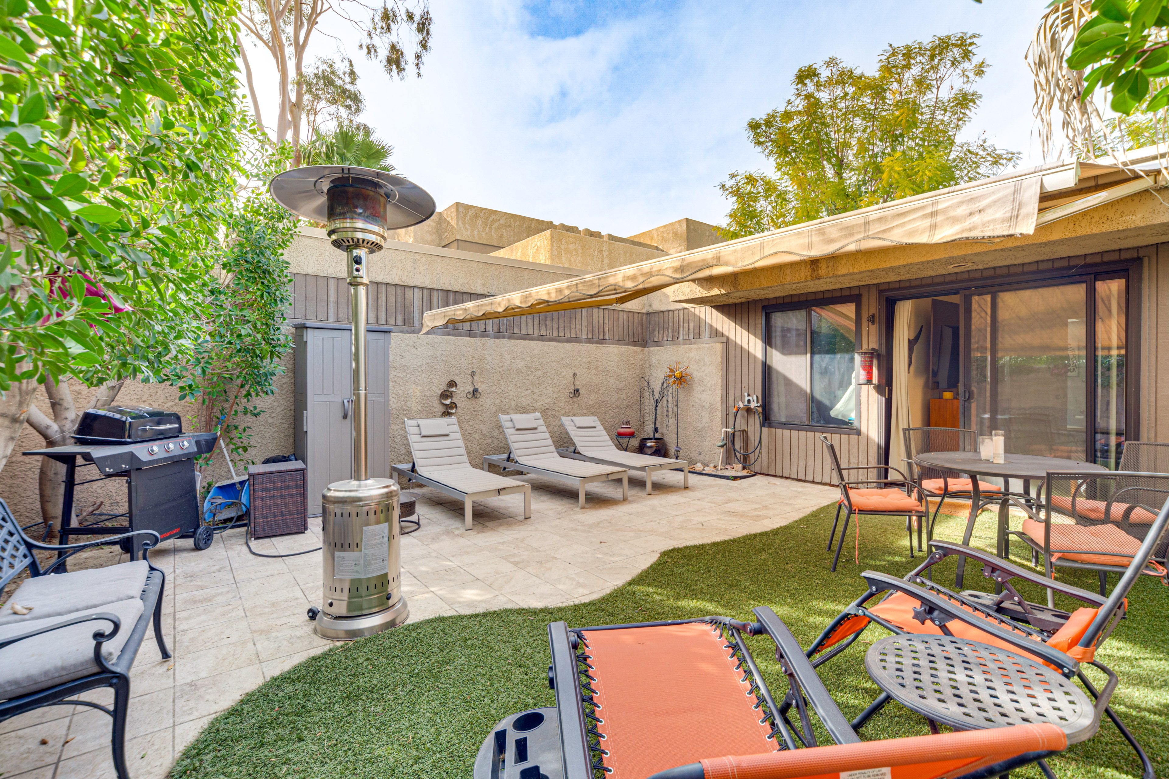 2 Mi to Dtwn! Snowbird Gem w/ Pool in Palm Springs