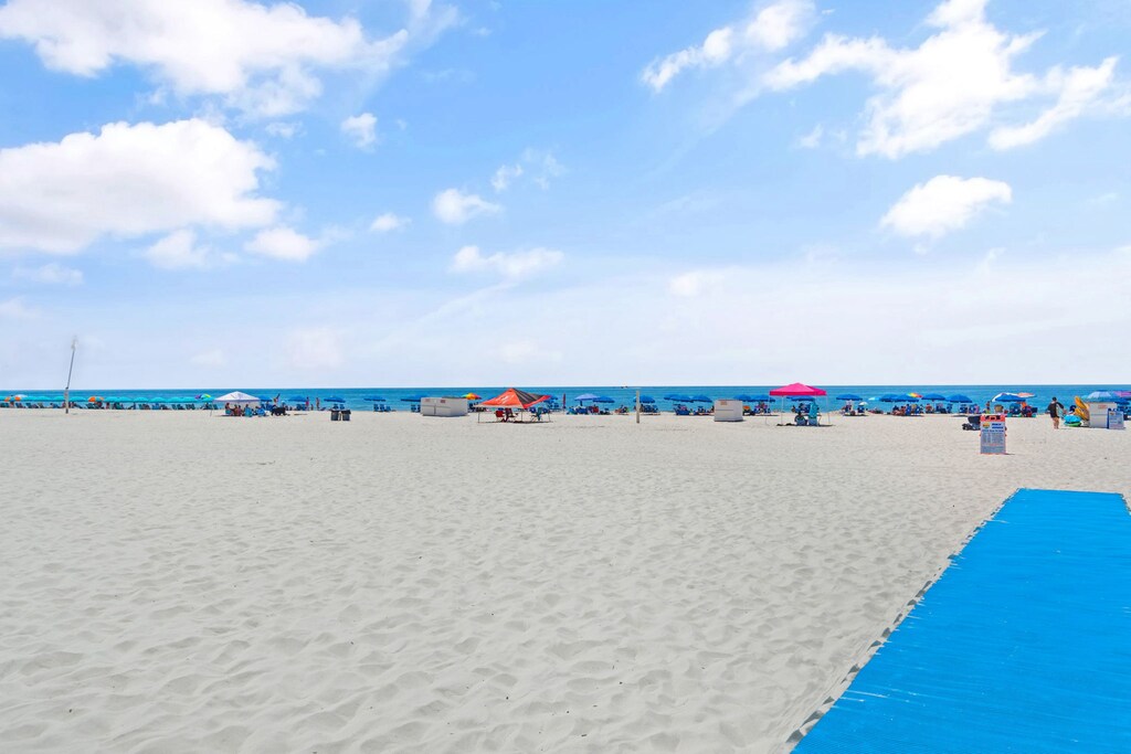 The beach is calling!