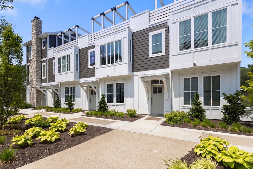 Happy Place is one of Union Pier's premier communities.