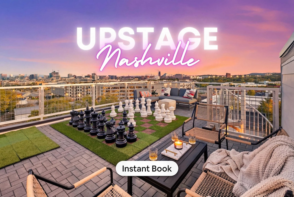 Experience Nashville from new heights at this stunning rooftop retreat! Gather your crew for sunset views, oversized chess, and a cozy lounge area. It’s the perfect spot for a memorable getaway with Misfit Homes. Reserve your stay today!