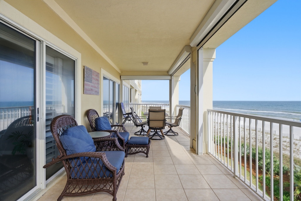 Spacious Gulf Front Balcony