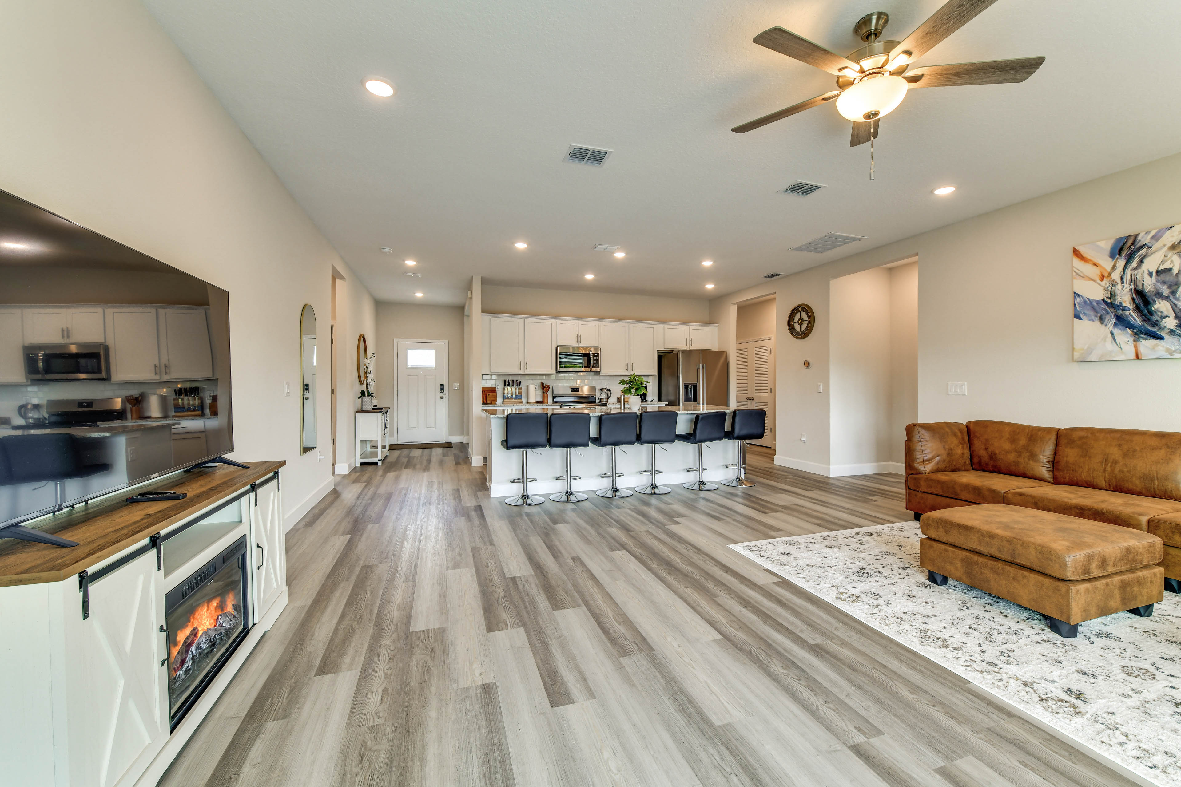 Home < 1-Mi Walk to Warm Mineral Springs Park!