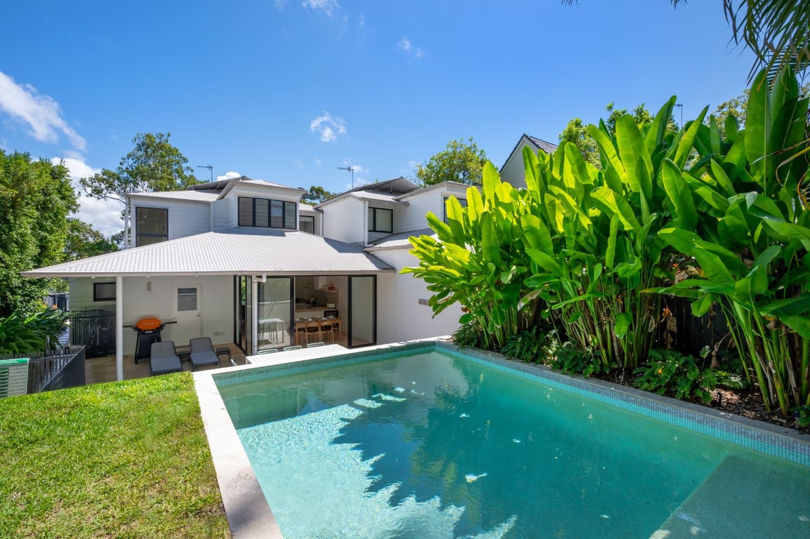 Coastal Jewel, Little Cove