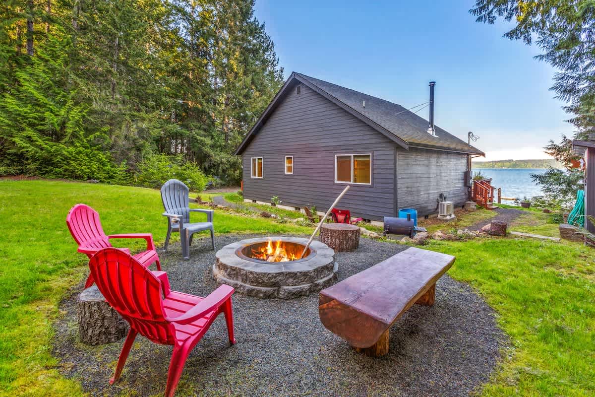 Hood Canal Views | Deck | Fire Pit | Dogs OK