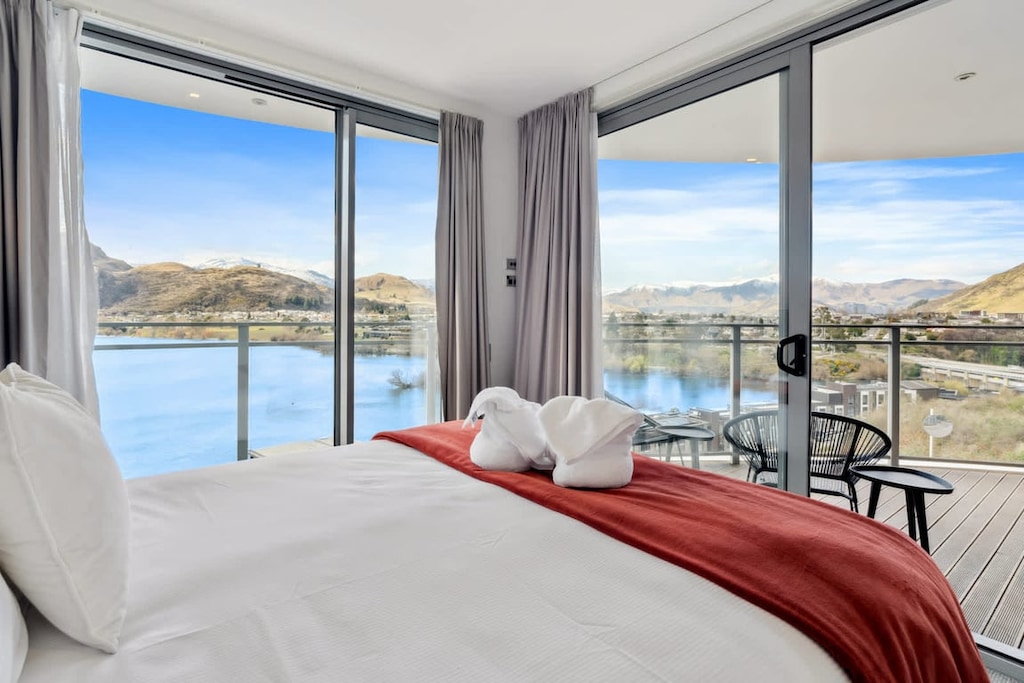 Wake up to stunning lake and mountain scenery