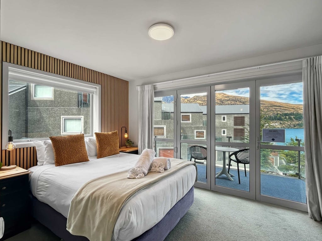 Wake up to lake and mountain views