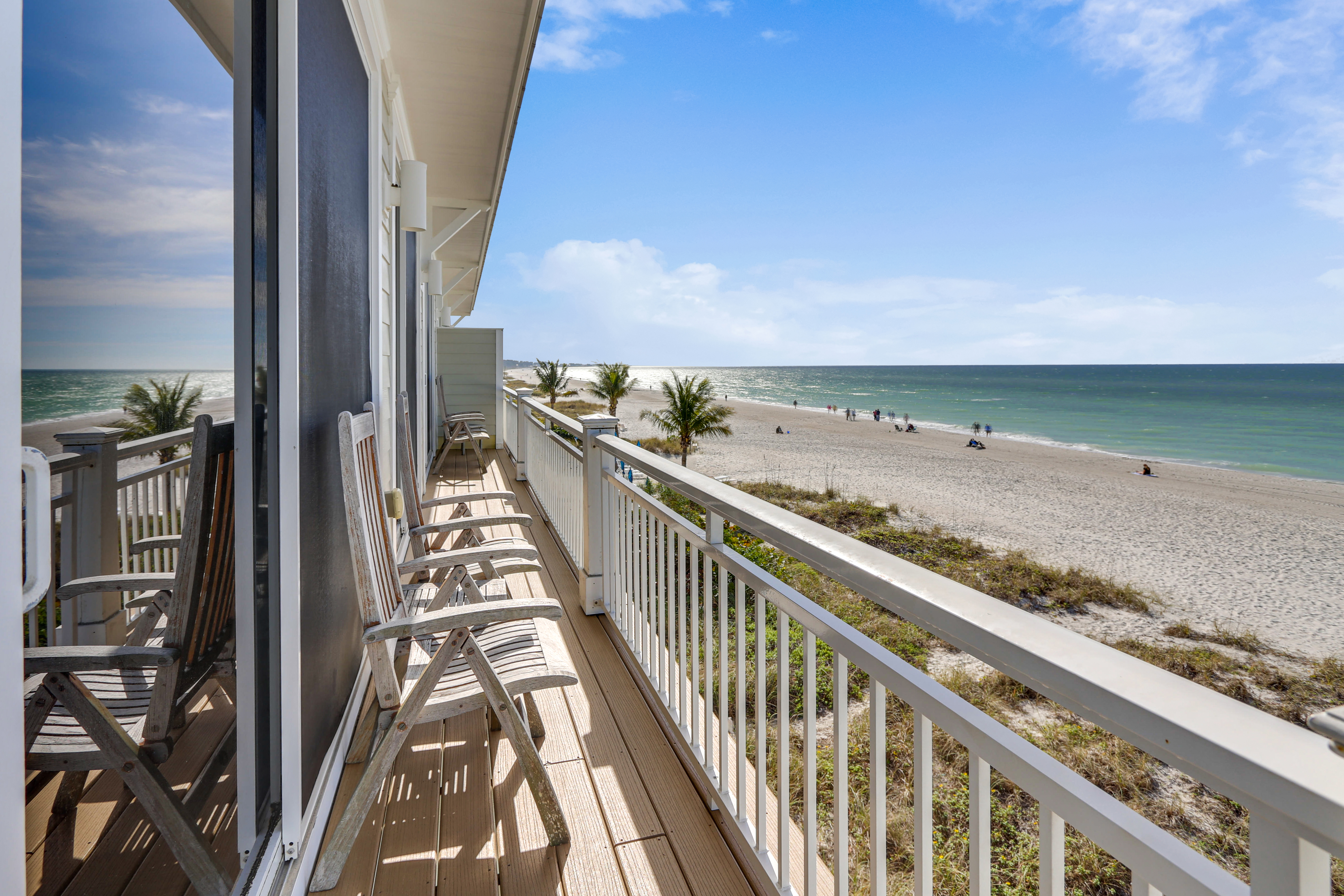 Property Image 1 - Refined Beach Front Condo with Great Views
