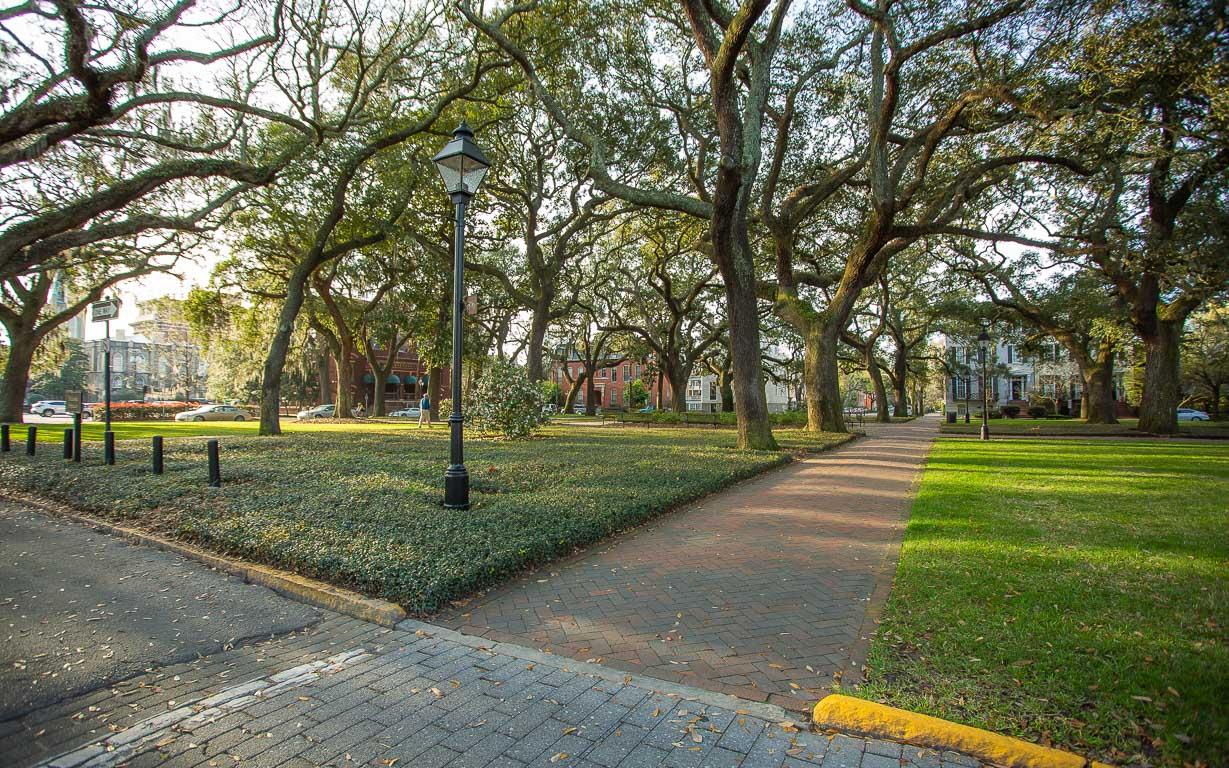 Chic Two-Story Carriage House near Forsyth Park 