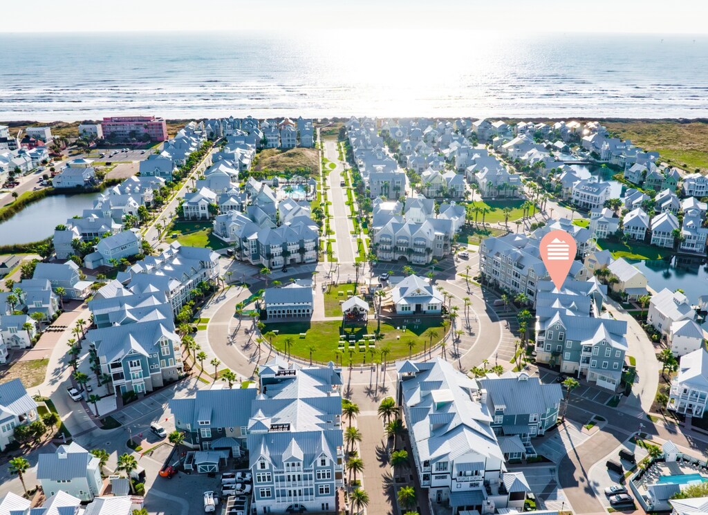 Aerial View, Location. 