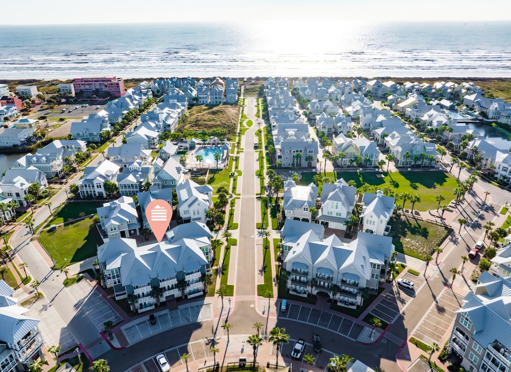 Aerial View, Location. 