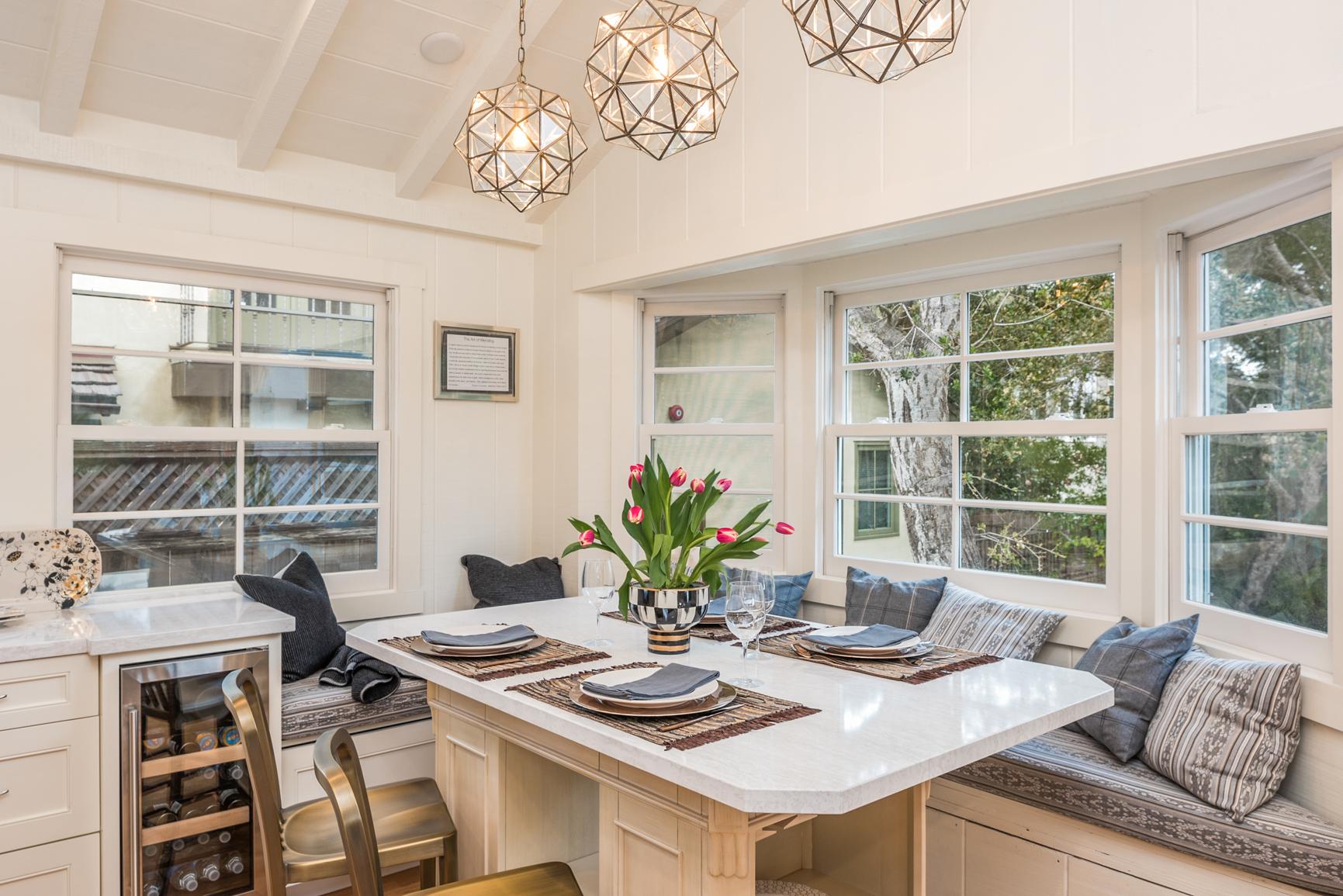 Dining Nook in the Kitchen