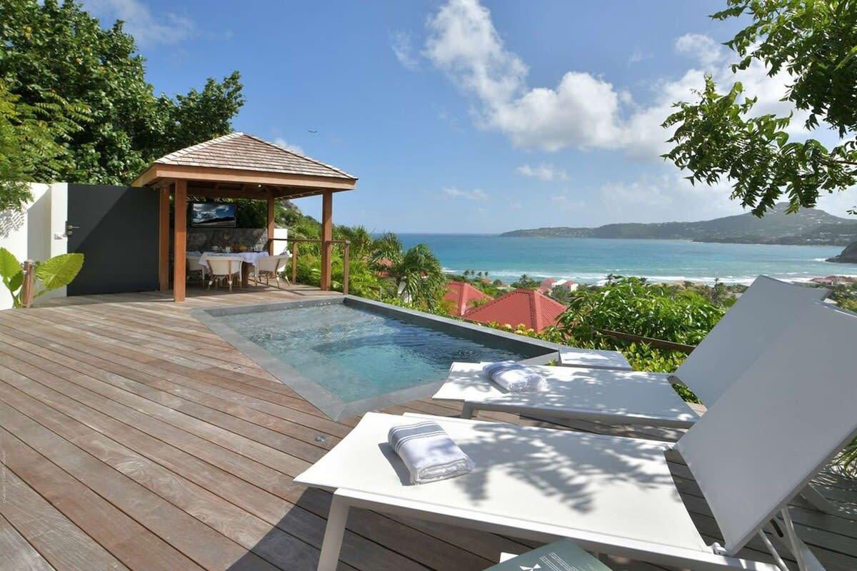 Property Image 1 - Four Season Villa with Calming Ocean Views