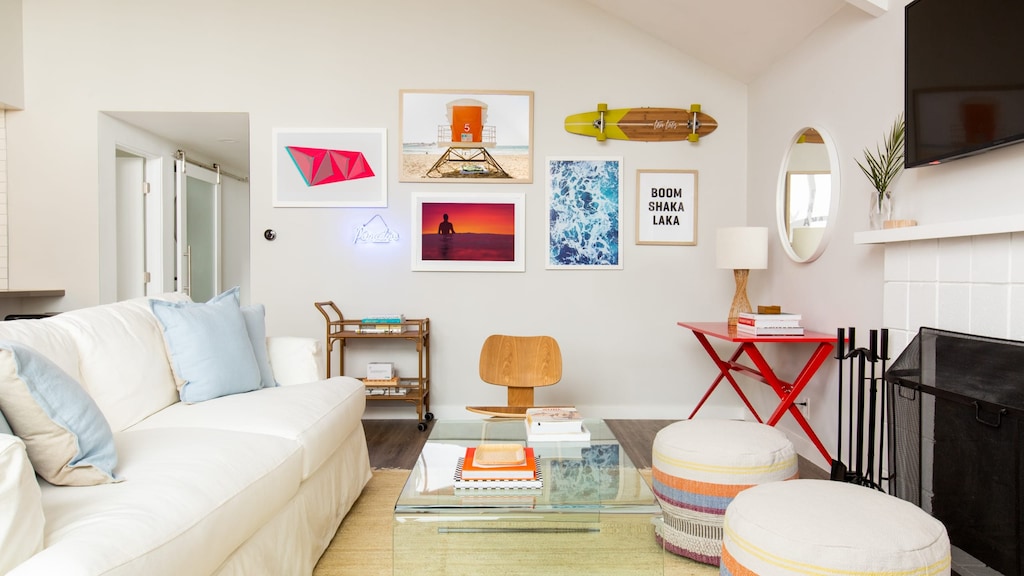 Chic and modern furnishings.