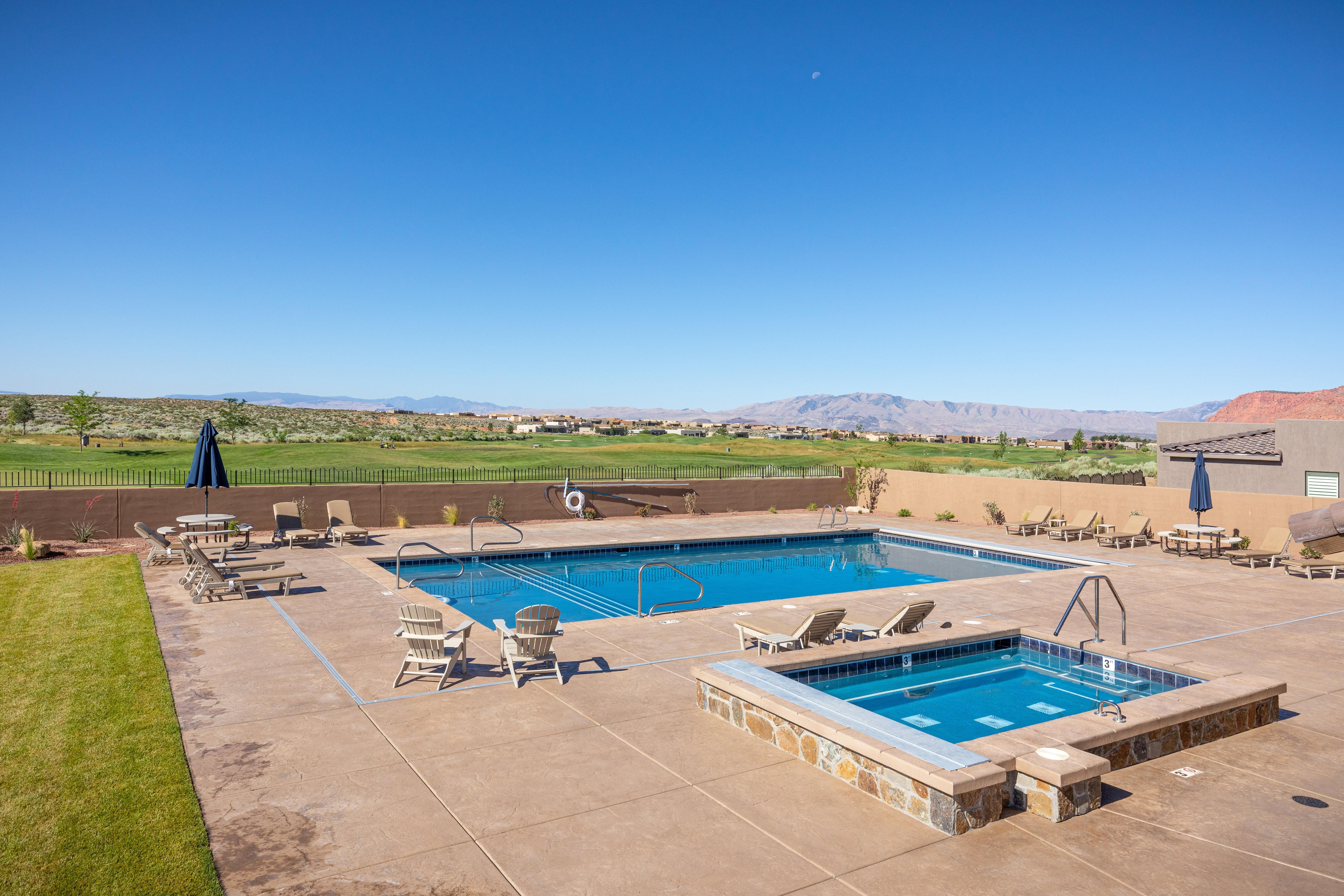 The Fairways At The Ledges amenities include a heated pool, hot tub, fitness center, two pickleball courts, horseshoes, fire pit, kitchen area, and restrooms. **Please note the pool is closed from November thru February**