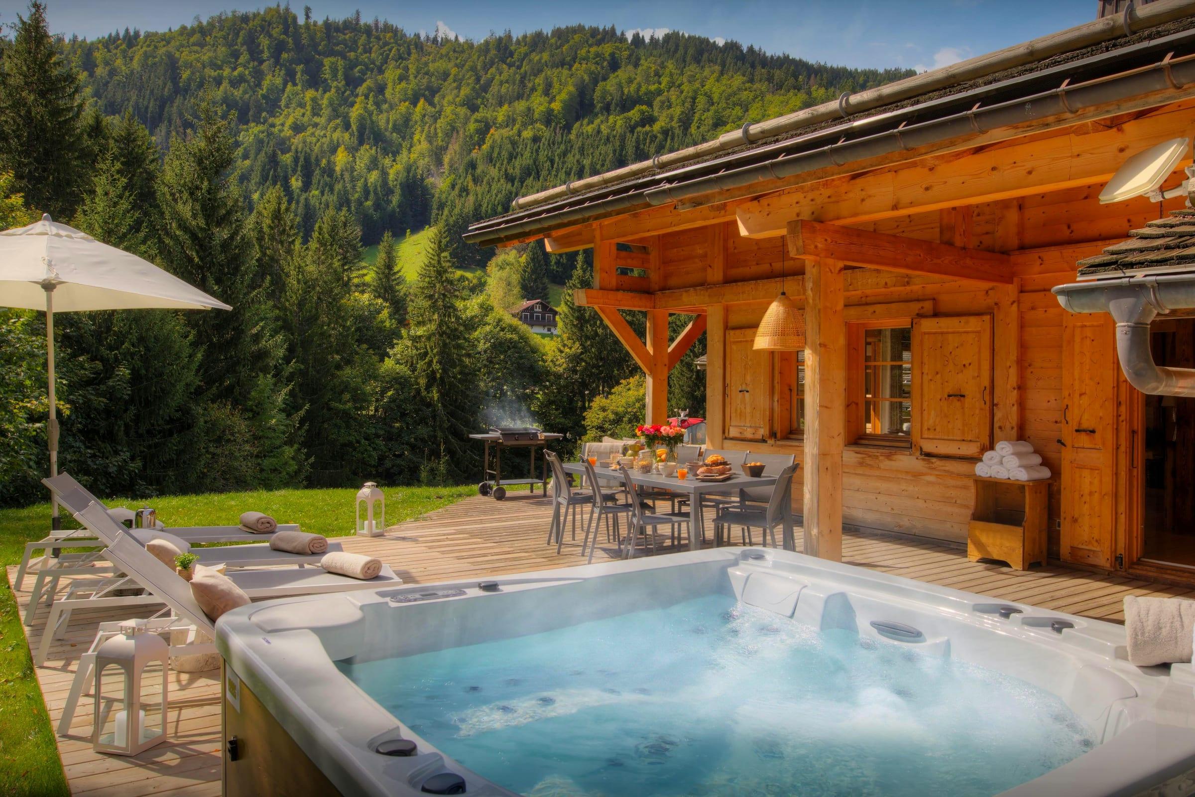 Property Image 1 - Delightful Chalet With Terrace and Hot Tub