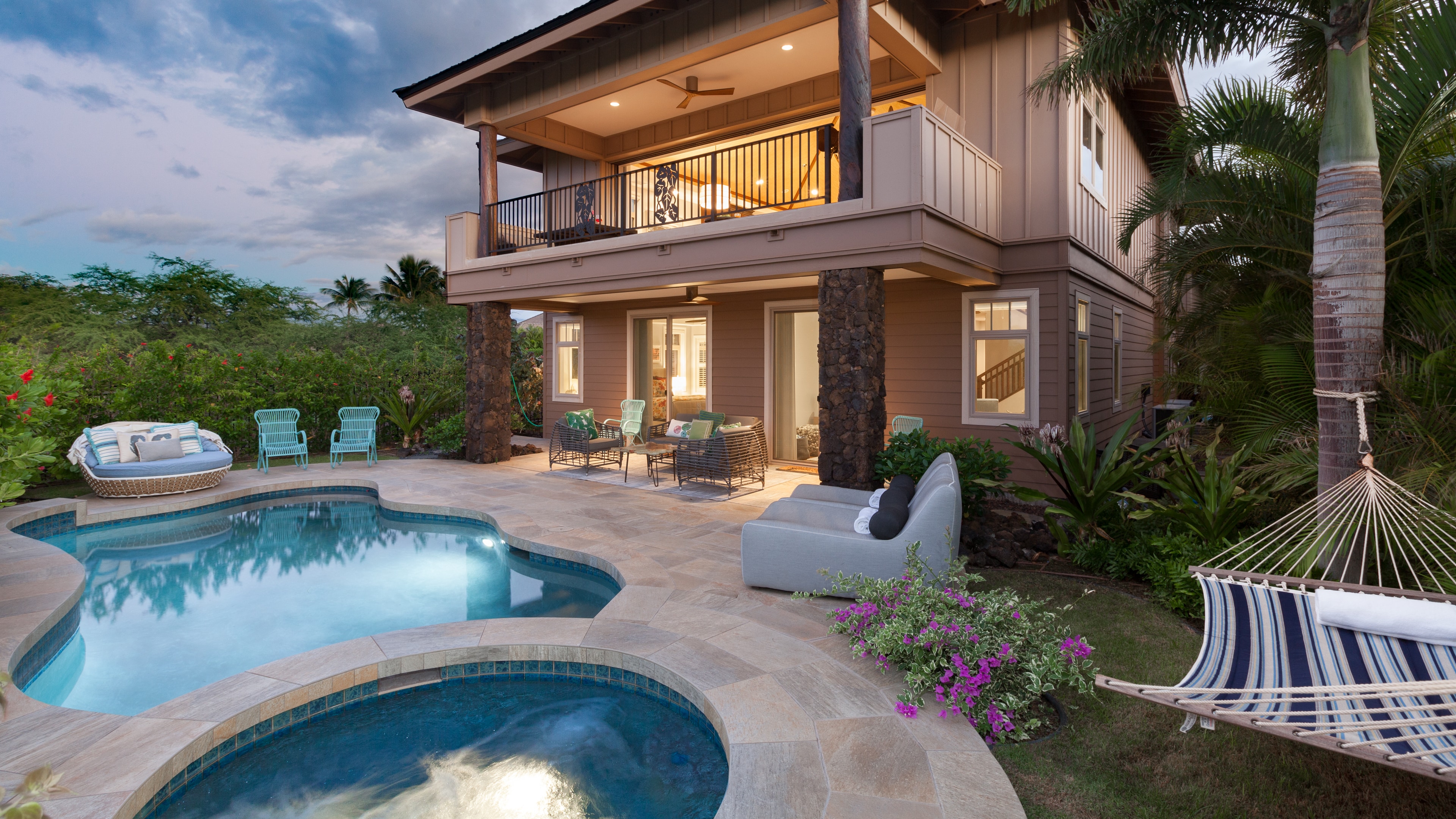 Welcome to Sea Glass House!
Luxury KaMilo home with best views, private heated pool and spa