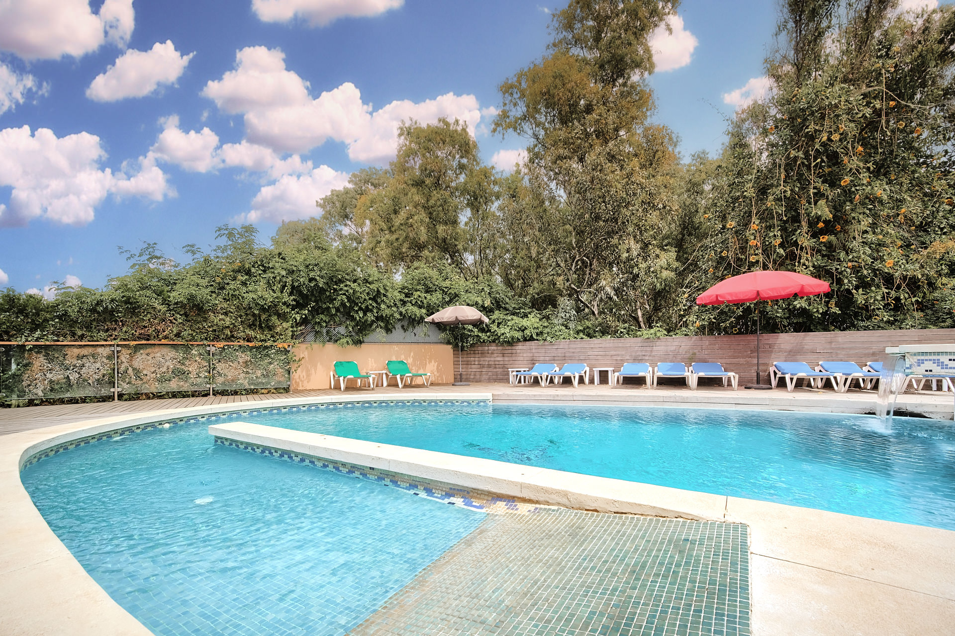 Property Image 2 - Luxury villa with Jacuzzi, sauna and heated pool
