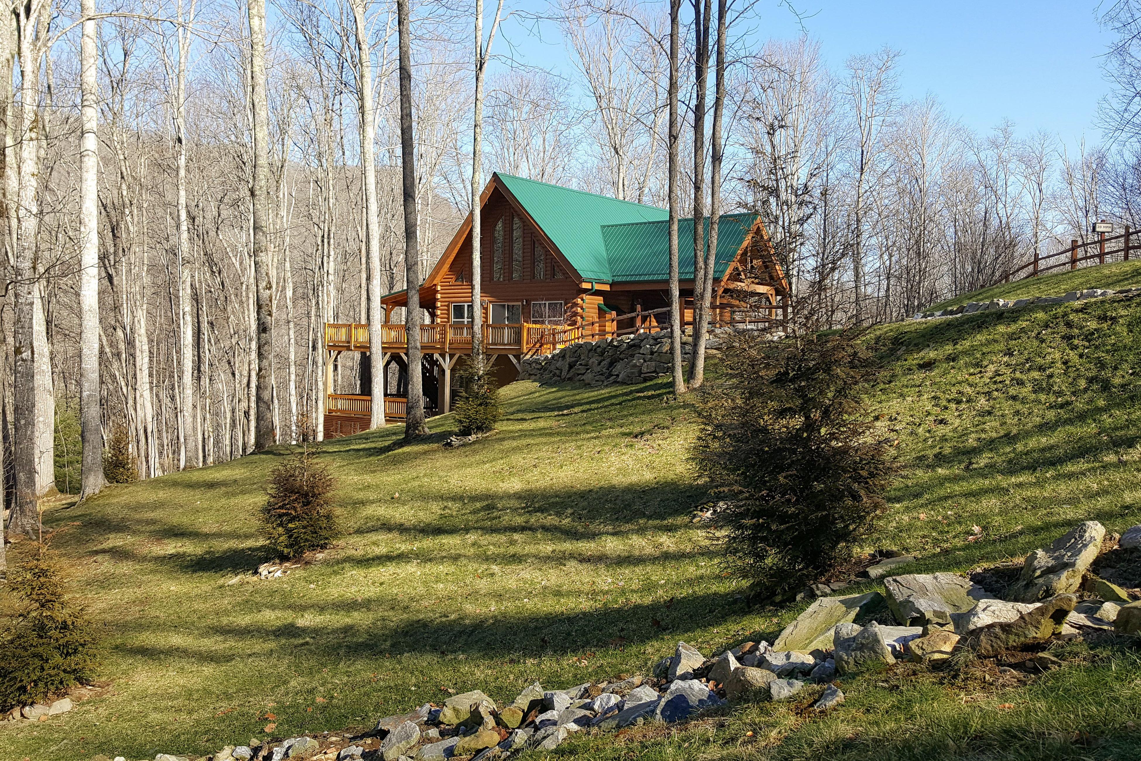 Property Image 1 - Mountain Chic Home and Ski Lodge