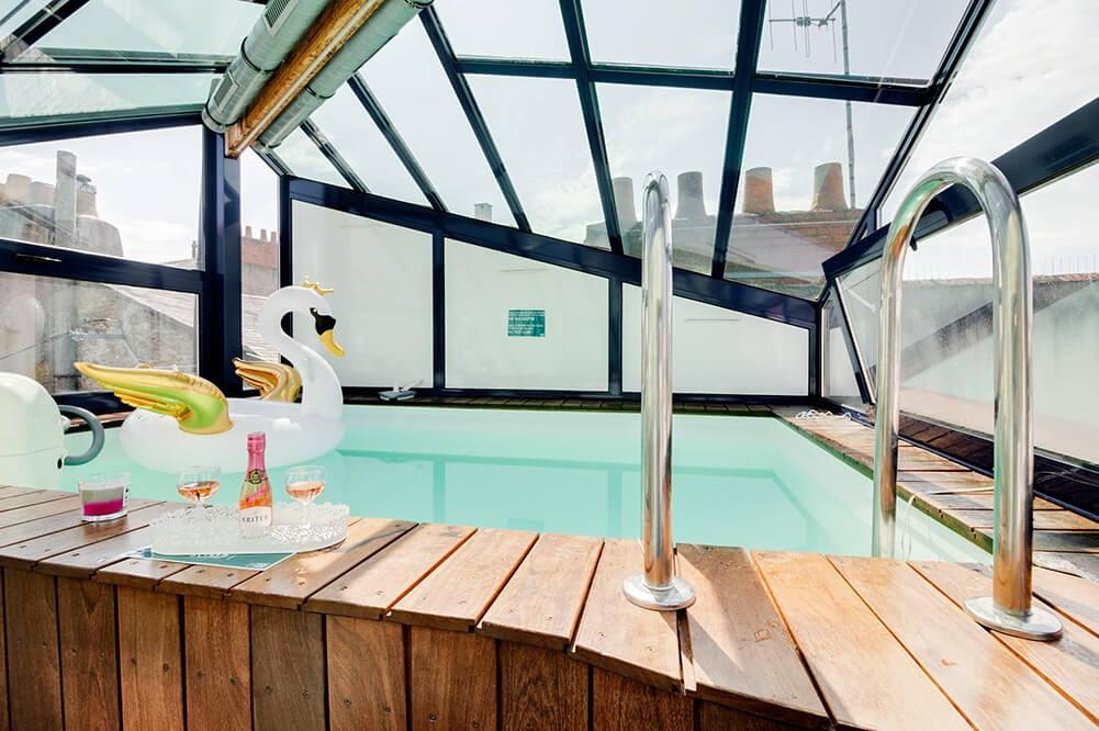 Property Image 1 - Stylish Apartment with an indoor pool in the center of Nantes