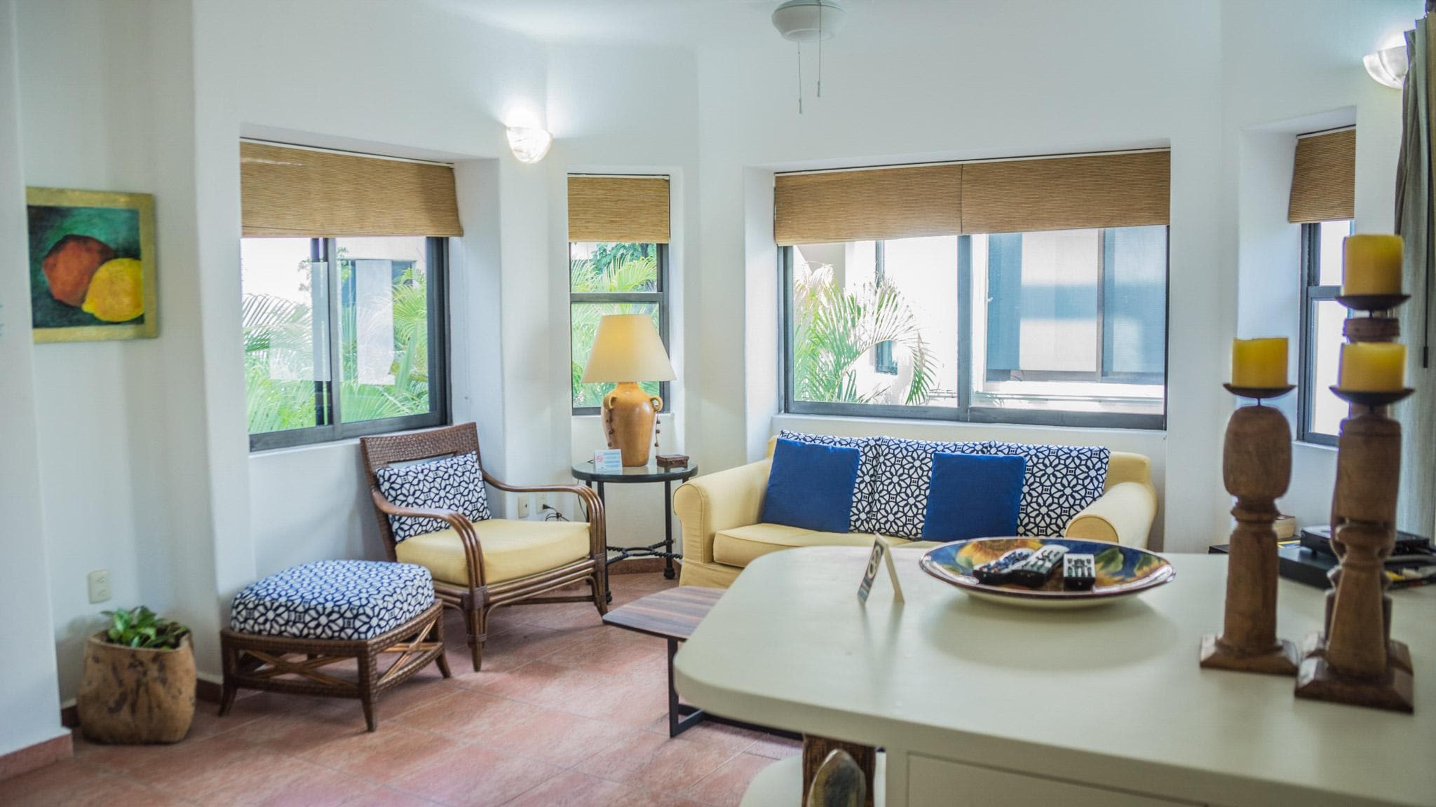 Cozy and Quaint Home with Beautiful Gardens