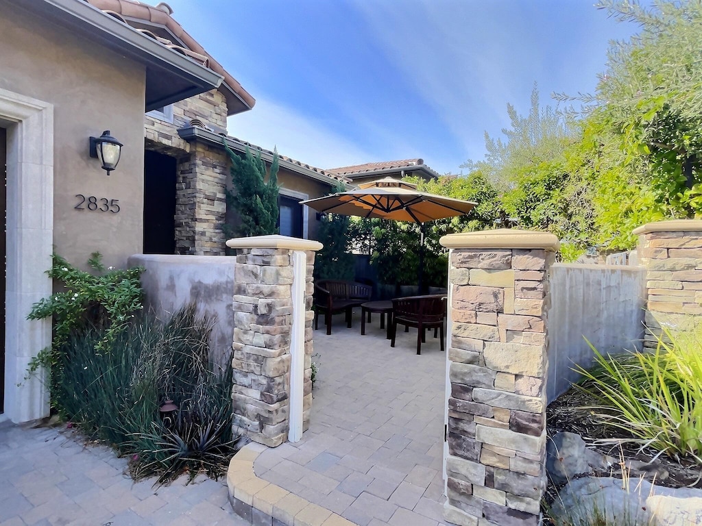 Aloha Avila is located on the mountain peak of prestigious San Luis Bay Estates. 