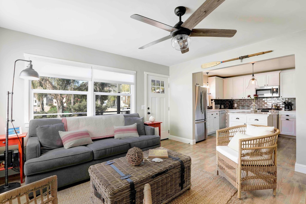 Welcome to Lucky One, a historic Avila Beach cottage house in the heart of downtown Avila Beach. Lucky One is located on San Miguel St. and is just steps from the beach and downtown area.