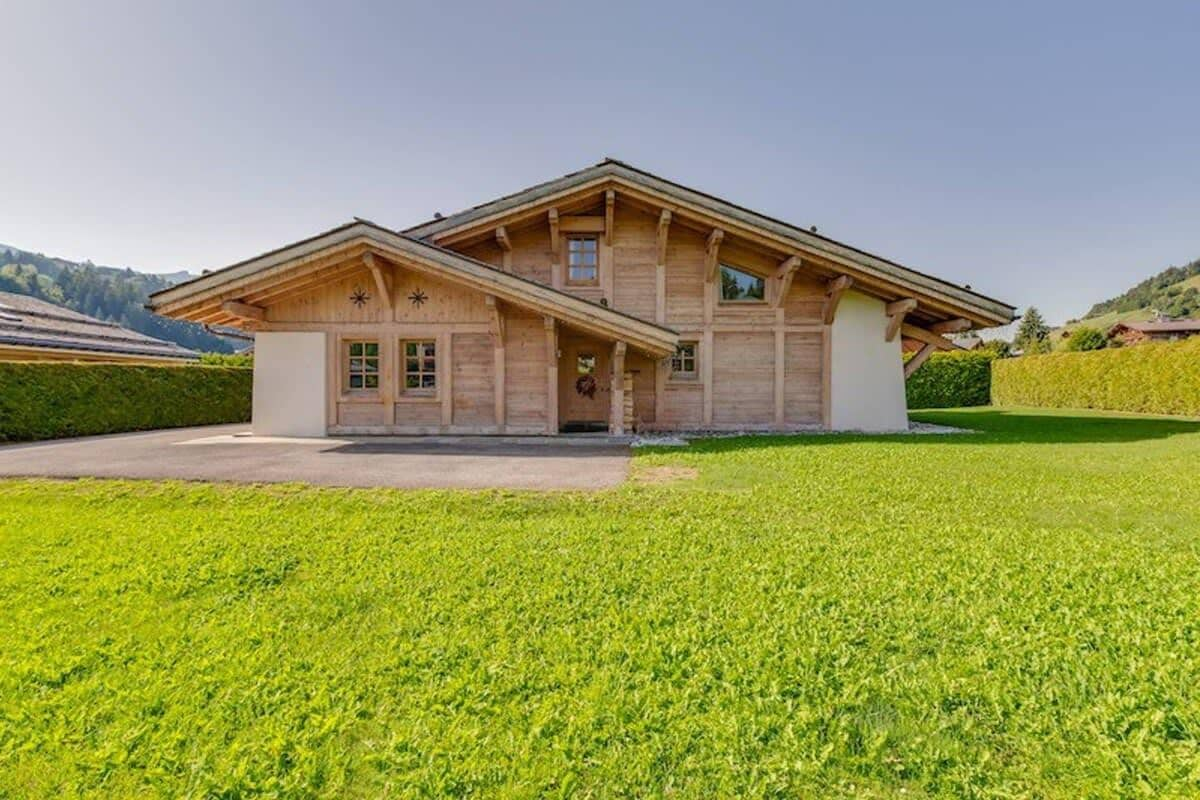 Property Image 1 - Gorgeous Wooden Chalet in Megeve with Hammam