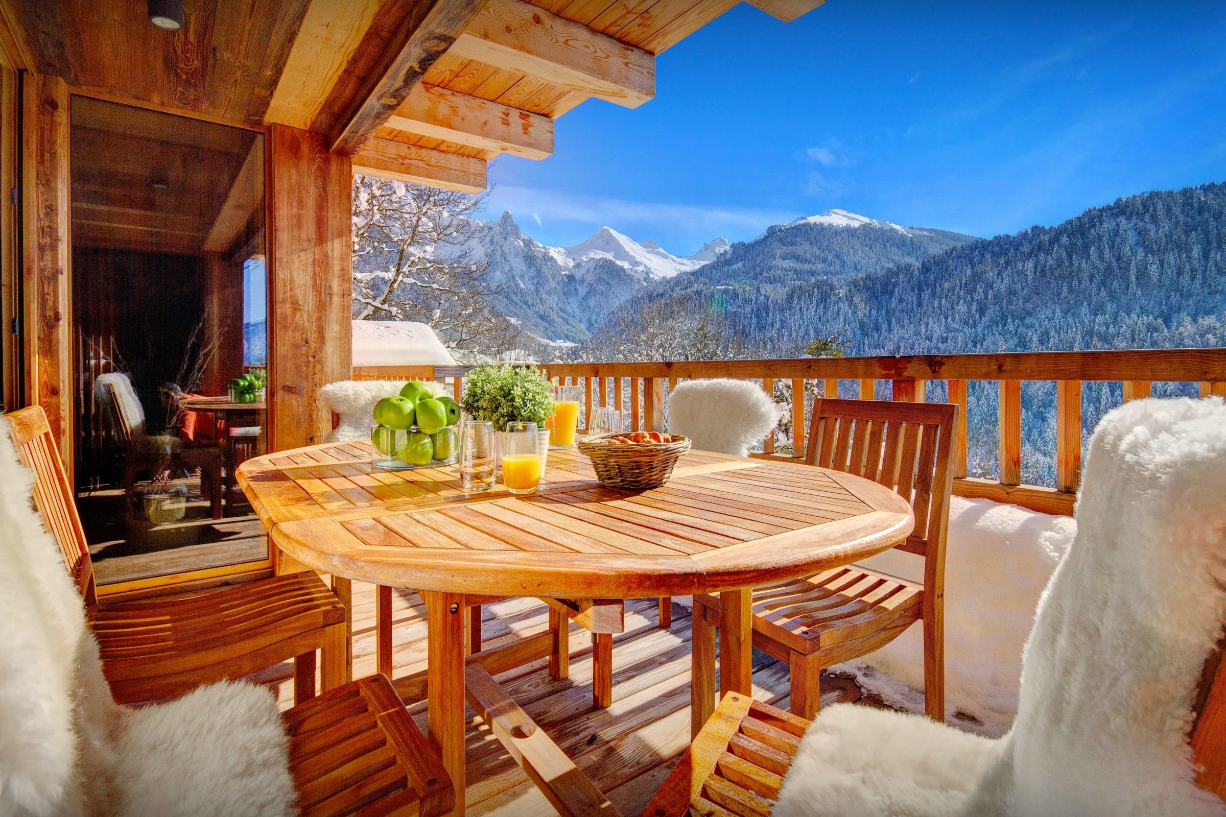 Property Image 2 - Cozy Five-Star Chalet With Hot Tub and Hammam