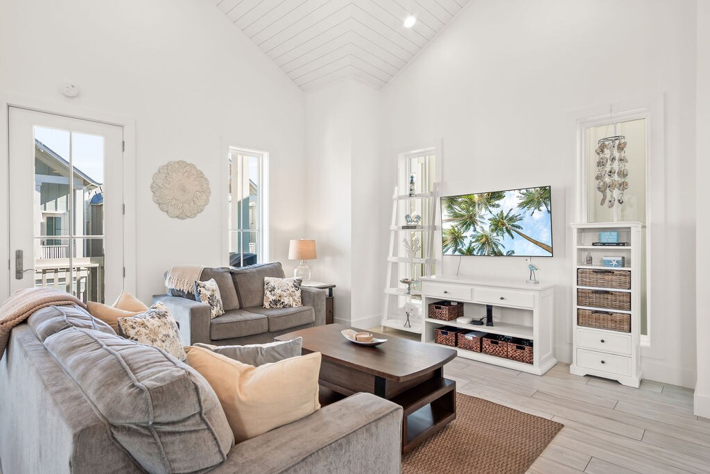 Living Area, 2nd Floor. 