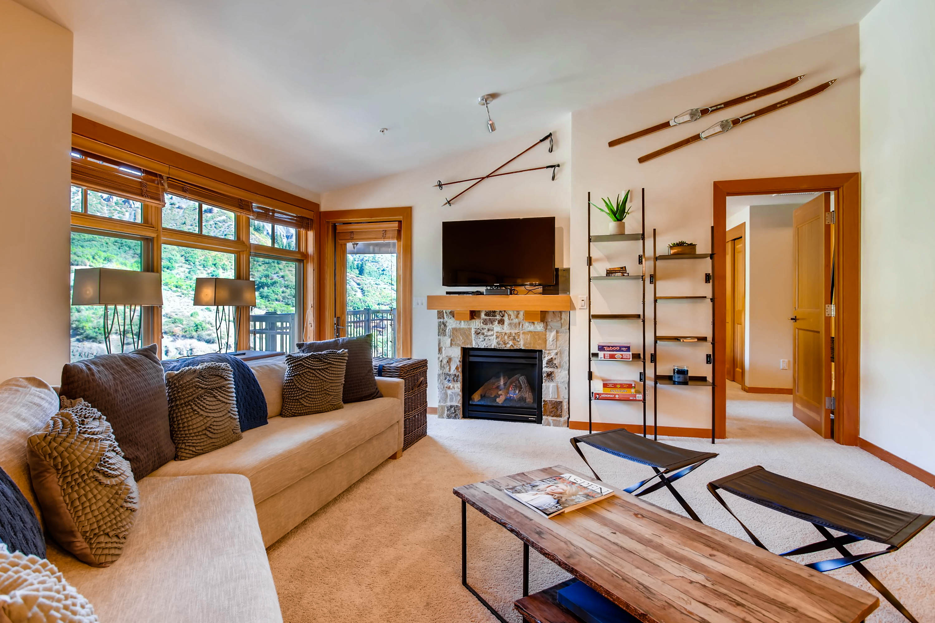 Property Image 1 - Capitol Peak Lodge 3403 - Exceptional Mountain Modern One Bedroom