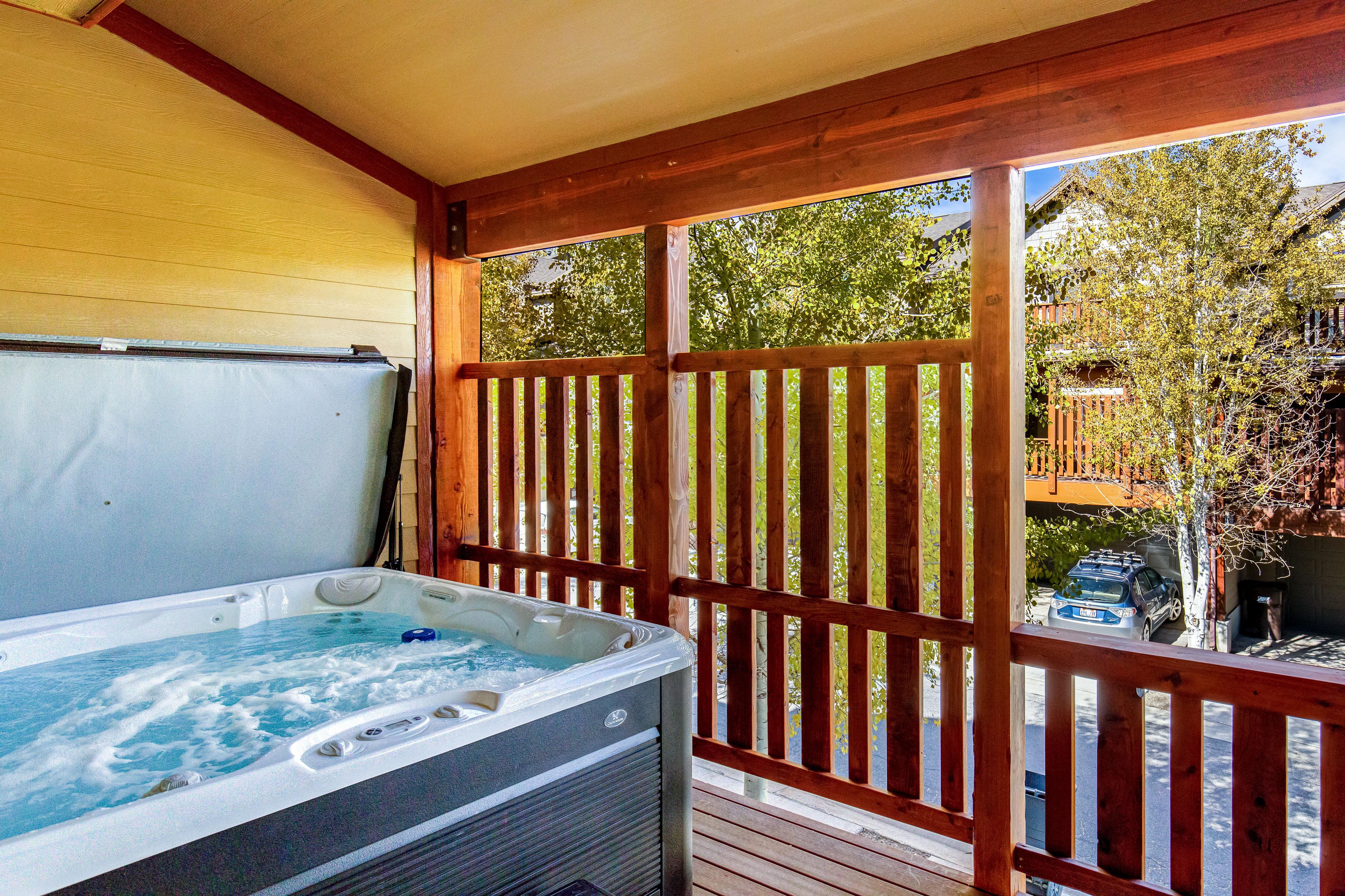 Property Image 1 - Bear Hollow Beauty with Private Hot Tub