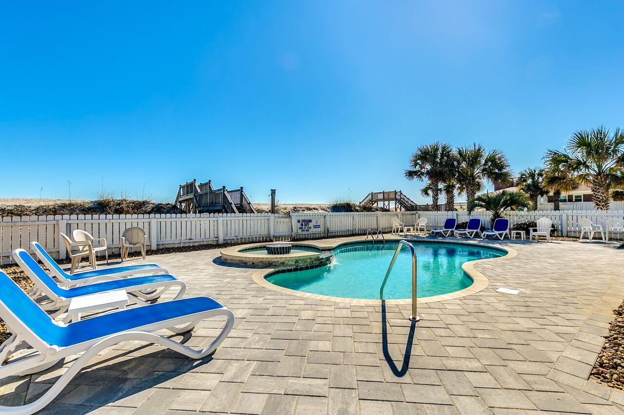 Property Image 2 - Beautiful Oceanfront Home with Private Pool and Hot Tub