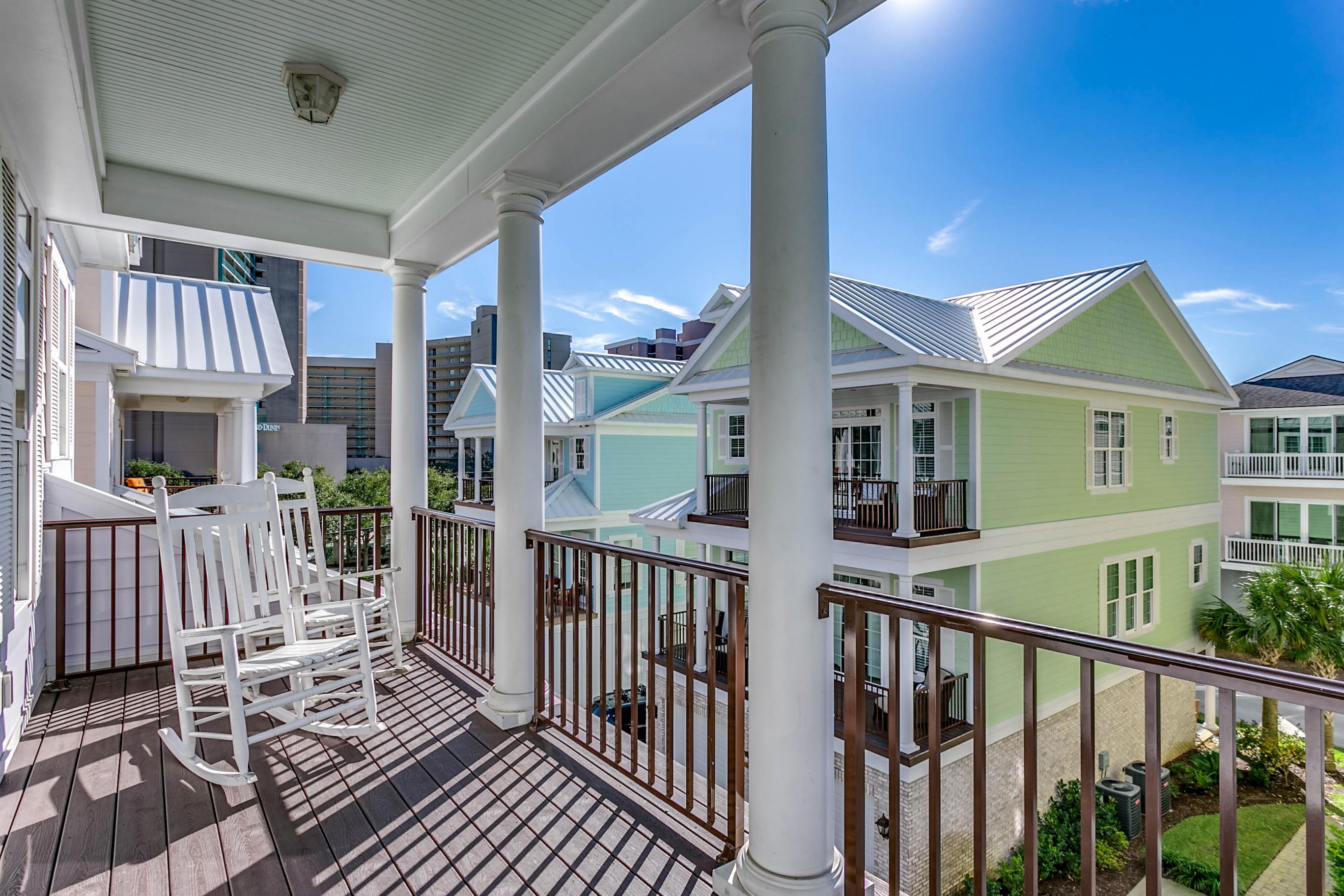 Property Image 1 - Stunning  Beach House with Private Elevator 