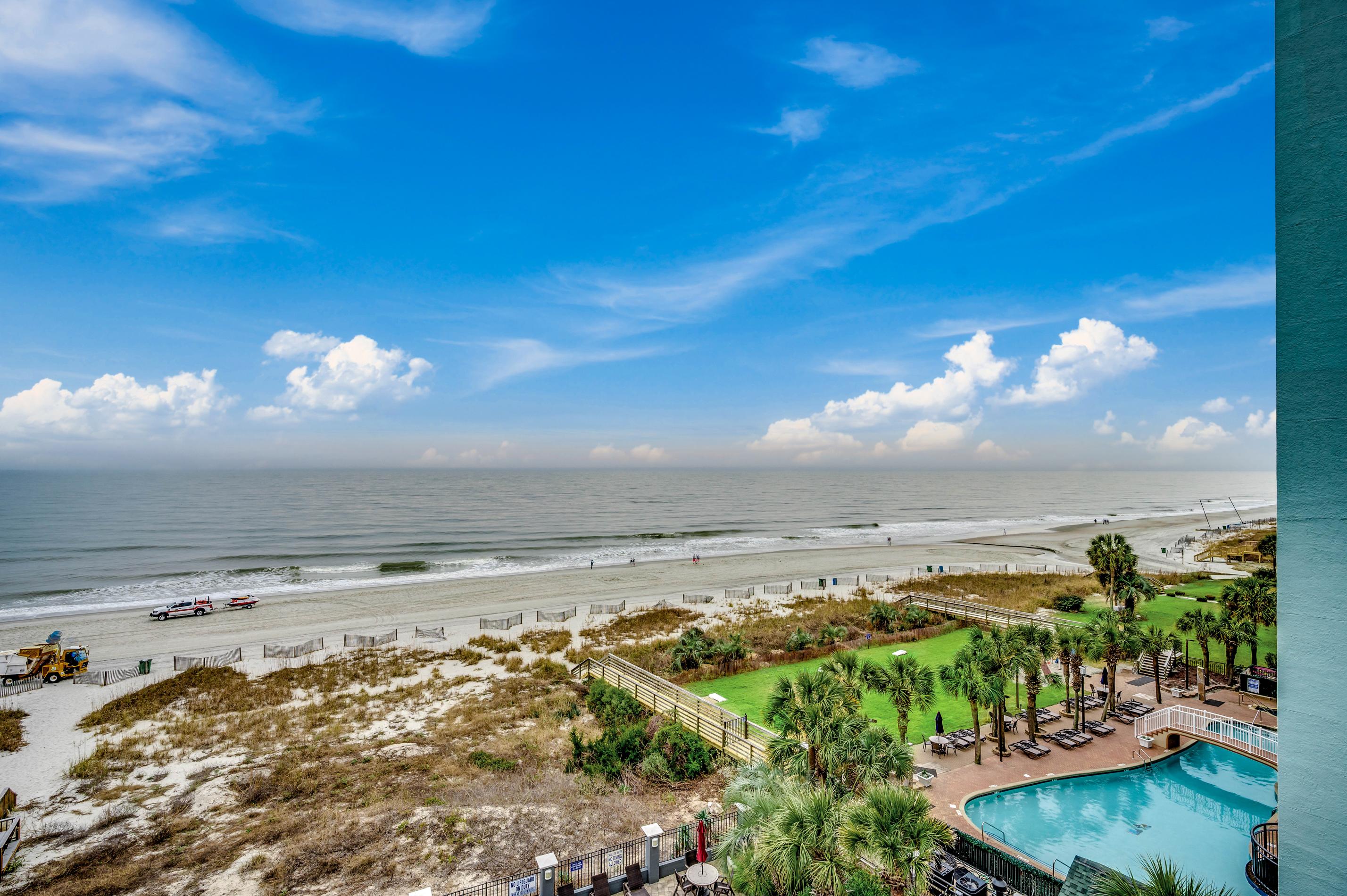 Property Image 2 - Spacious Oceanfront Condo with Spectacular Views