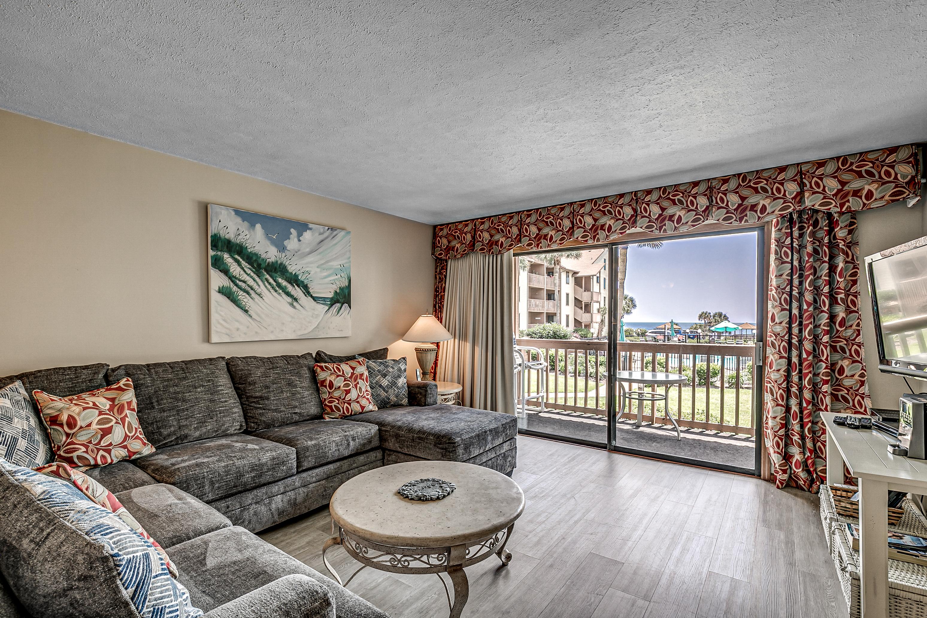 Property Image 2 - Updated, Stylish Condo with Ocean-View Balcony & Shared Pool