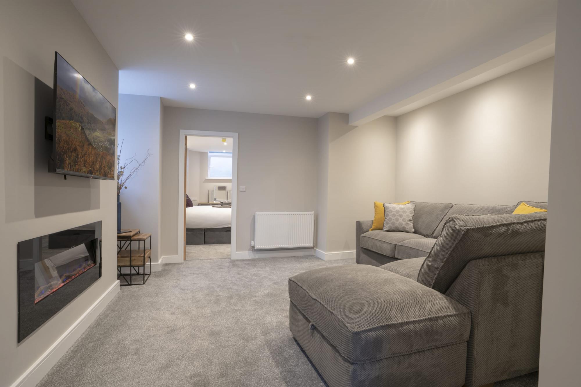 Property Image 2 - Warm Spacious Contemporary 1 Bedroom Apartment in Ambleside Property Image 2 - Warm Spacious Contemporary 1 Bedroom Apartment in Ambleside