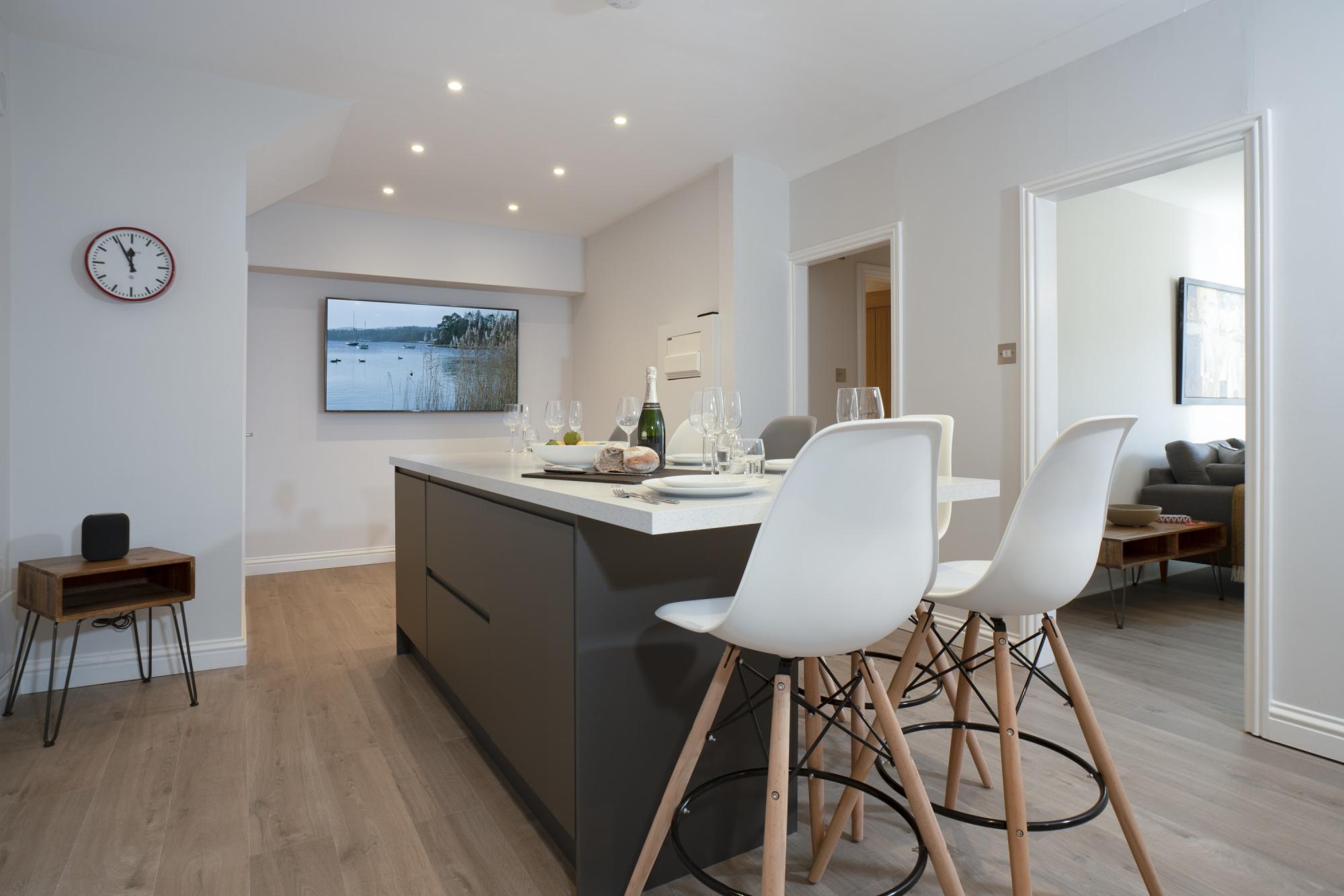 Property Image 1 - Comforting Contemporary 2 Bedroom Apartment Perfect to explore Lake District Property Image 1 - Comforting Contemporary 2 Bedroom Apartment Perfect to explore Lake District