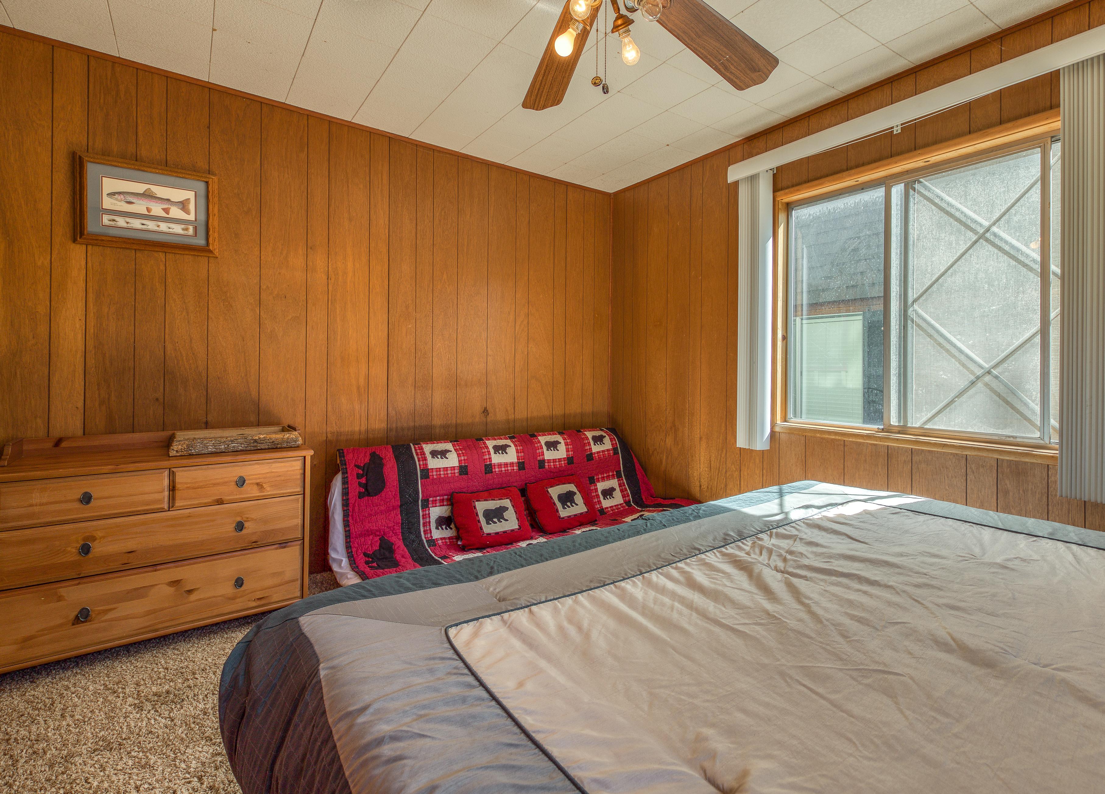 Bear's Den Bear's Den