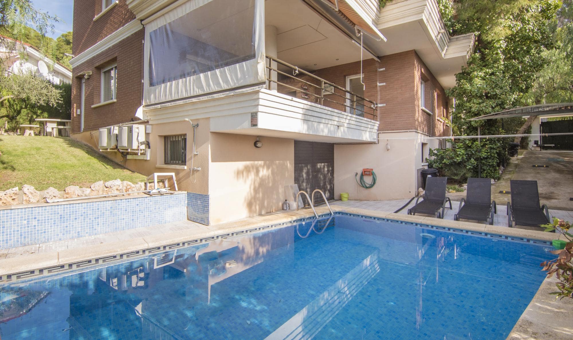 Property Image 1 - Cap Salou Charming Villa with Pool and Parking