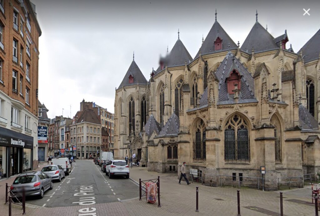 Stylish Apartment next to the train station of Lille