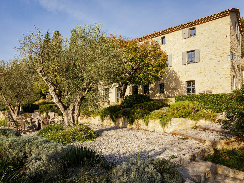 Property Image 2 - 18th Century Bastide with Heated Pool & Unique Architectural Design