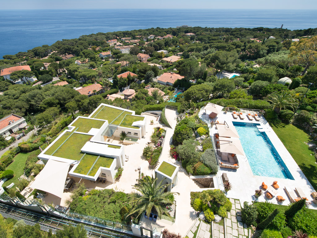 Property Image 1 - Ultra-Modern, Lux Villa with Pool, Spa, Hammam & Stunning Bay Views