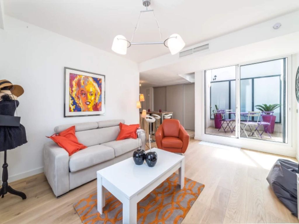 Property Image 2 - Chic, Modern Apartment with Terrace in City Center